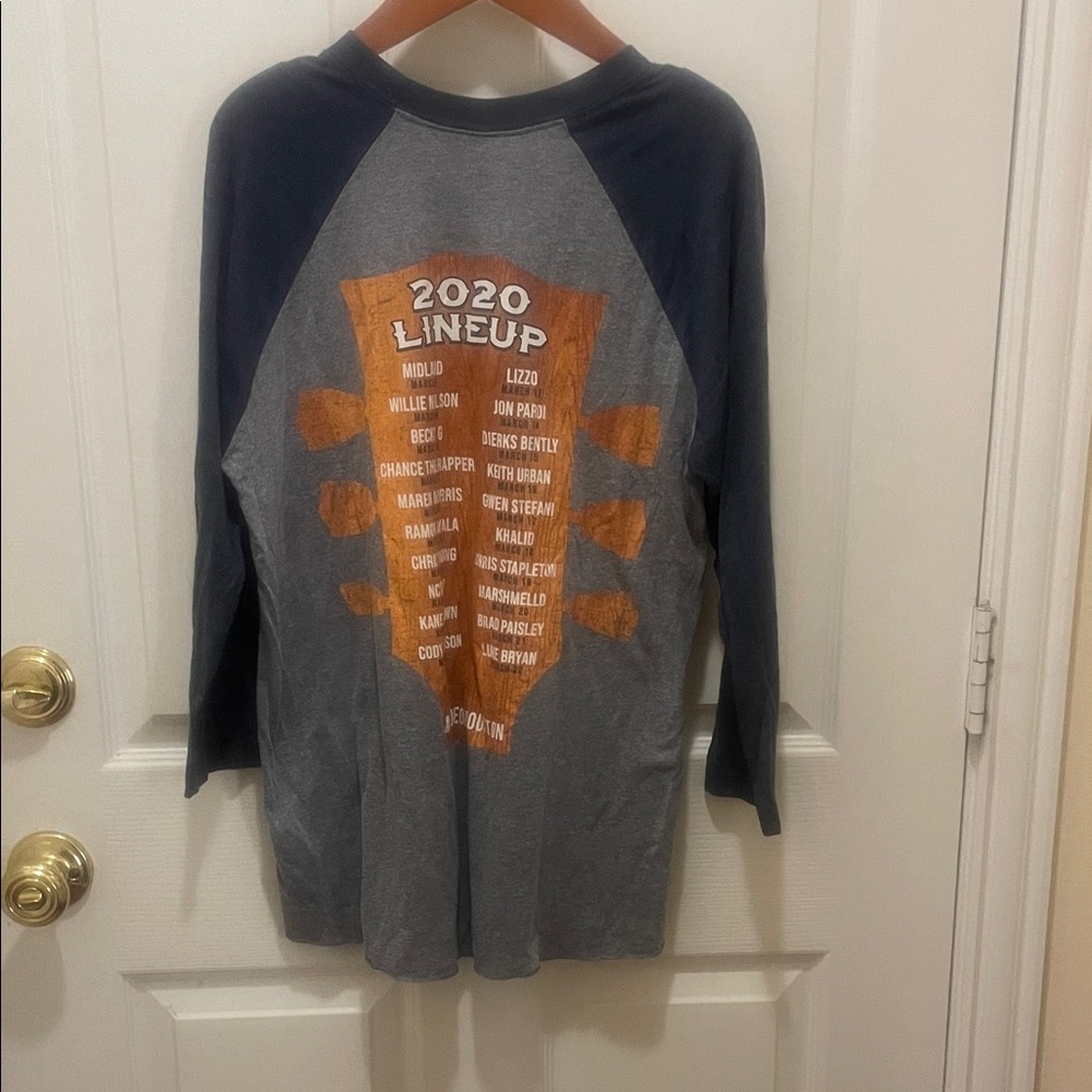 NWOT!Houston Livestock Show & Rodeo Gray and Navy Shirt with Guitar Graphic